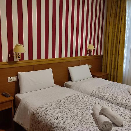 מדריד Hostal Salome מראה חיצוני תמונה
